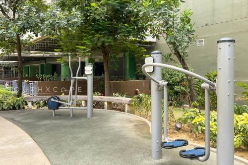 Zahrada ubytování Furnished 1-Bedroom in Avida Towers Riala, Cebu IT Park with Fast WiFi, Netflix, Pool and More