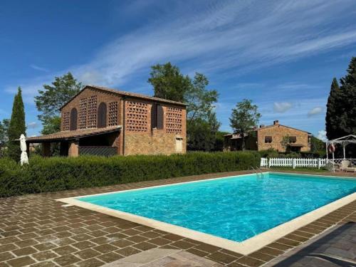 Bazén v ubytování Montaione Oasis Shared Villa nebo v jeho okolí