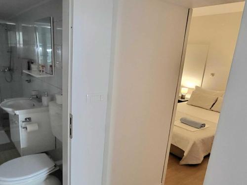 Apartment Dora - Studio Apartment with Terrace