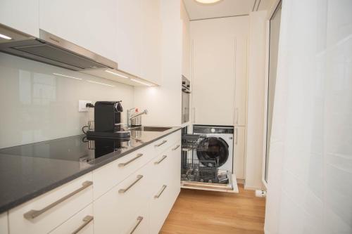 Top floor studio with terrace and free BaselCard