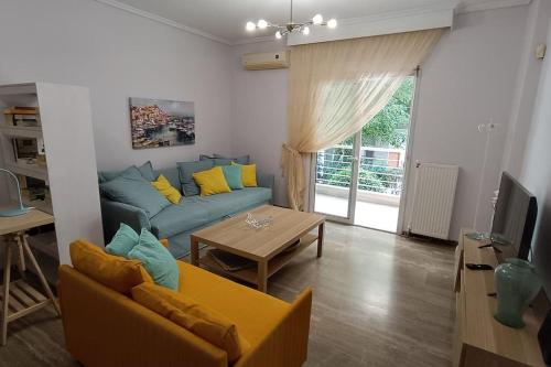 Aristi Apartment by the Music Hall