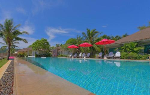 Bazén v ubytování Sea Coco Resort nebo v jeho okolí