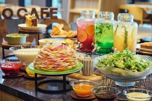 Jídlo v hotelu nebo okolí