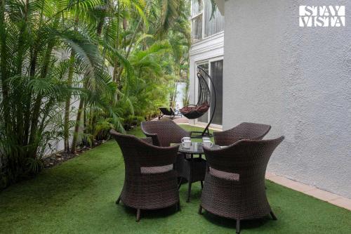 Κήπος έξω από το StayVista at Summer Days with Pvt Pool & Alfresco Dining