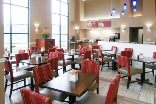 Afbeelding uit fotogalerij van Comfort Suites Smyrna - Nashville Area in La Vergne