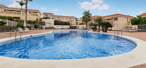 Sunny Garden 1 BR Apartment Arona