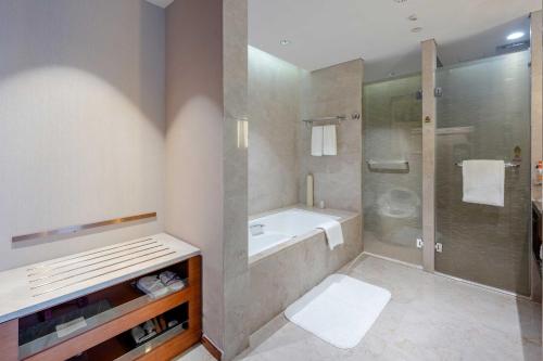 Koupelna v ubytování Crowne Plaza Wuxi Taihu by IHG