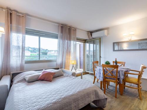 Apartment Les Platanes-3 by Interhome