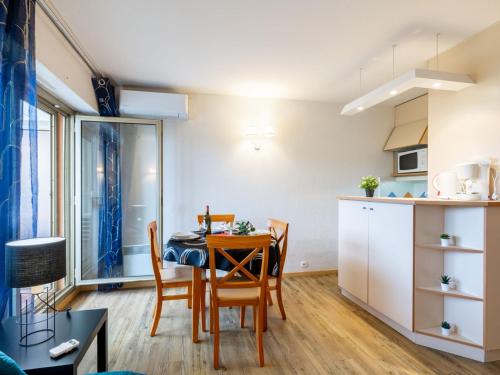 Apartment Les Platanes-1 by Interhome