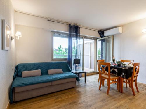 Apartment Les Platanes-1 by Interhome