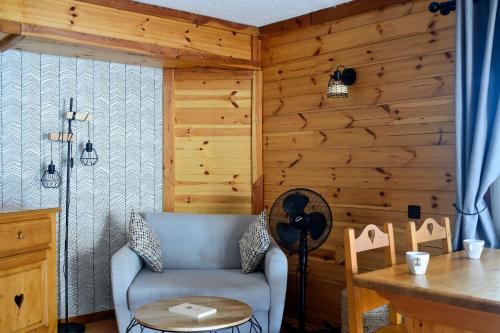 Χώρος καθιστικού στο Logis Hôtel & Spa Les Autanes