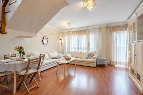 Las Gaviotas Sunshine Escape