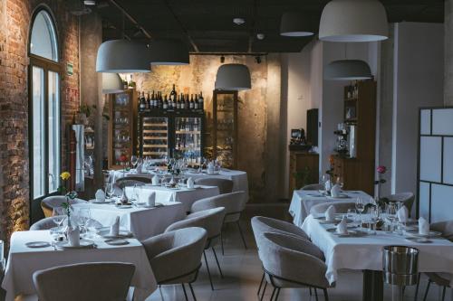 Restaurace v ubytování Hotel Luruna Palacio Larrinaga