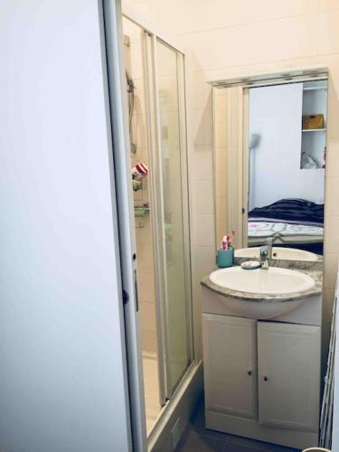 Cozy Flat, 5 mins from metro, 1 bedroom