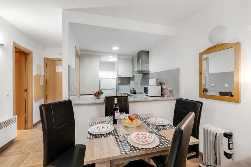 Kuchyň nebo kuchyňský kout v ubytování Andorra Active Leisure Apartment - Happy Rentals