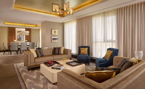 Posezení v ubytování The Ritz-Carlton, Astana