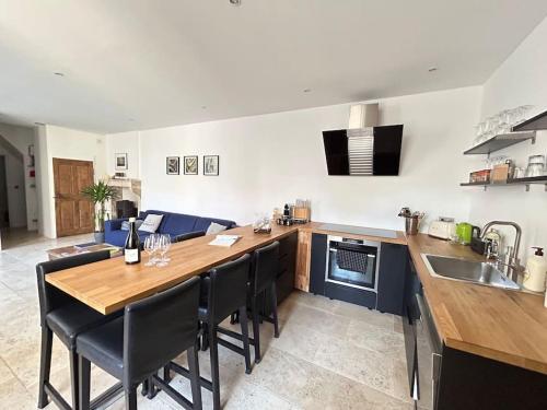 Dapur atau dapur kecil di Domaine Paulette, Maison Blanche