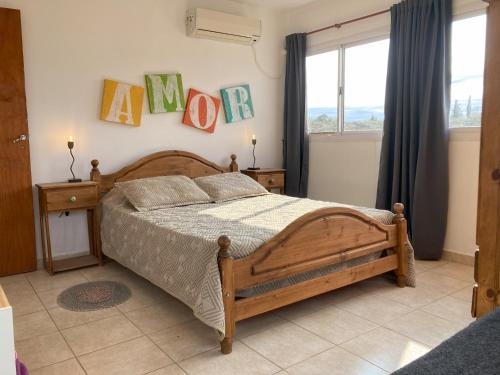 Ένα ή περισσότερα κρεβάτια σε δωμάτιο στο Cabañas del Rey