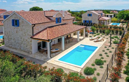 Amazing Home In Pasman