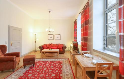 Posezení v ubytování Gorgeous Apartment In Krakow Am See