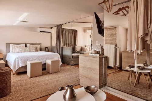 Posteľ alebo postele v izbe v ubytovaní Elaia Luxury Condo Glyfada