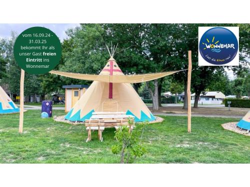 Κήπος έξω από το Tipi Alabama