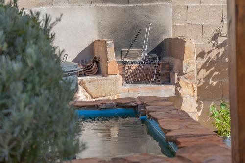 Fotografie z fotogalerie ubytování Casa con jardín y piscina privada v destinaci Ruidera