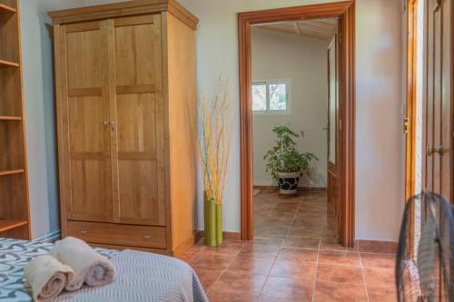 Fotografie z fotogalerie ubytování Casa con jardín y piscina privada v destinaci Ruidera