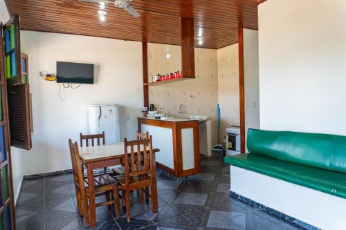 Μια τηλεόραση ή/και κέντρο ψυχαγωγίας στο Pargos Club de Salinas