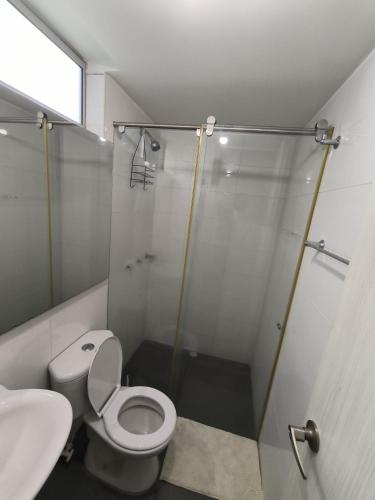 Bilik mandi di Lovely Studio-Apartment in Bucaramanga 801
