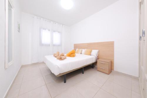 Happy Beach Home - Shared Pool and near the Beach By Lanzarote Vacation Homes