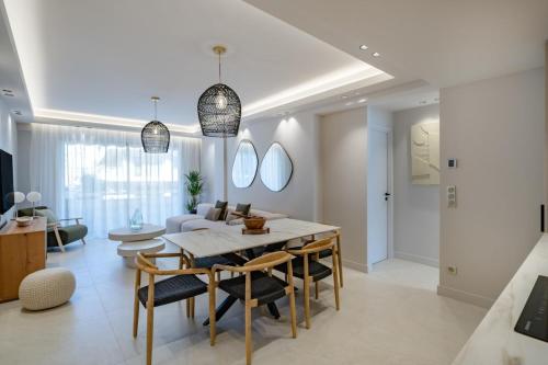Beautiful 3 bedroom fully renovated