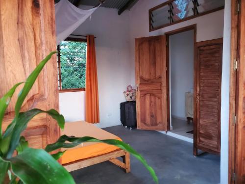 Galería fotográfica de Chambre chez l'habitant située à 200m de la plage en Amborovy