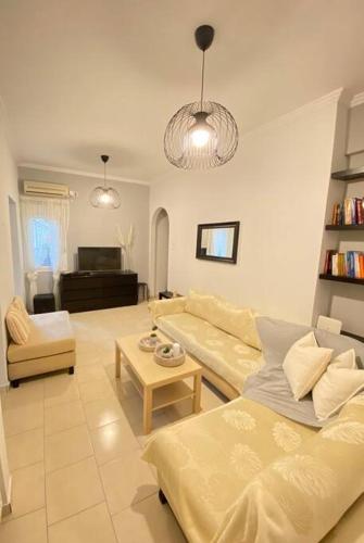 Elias' family flat in Plato's Academy