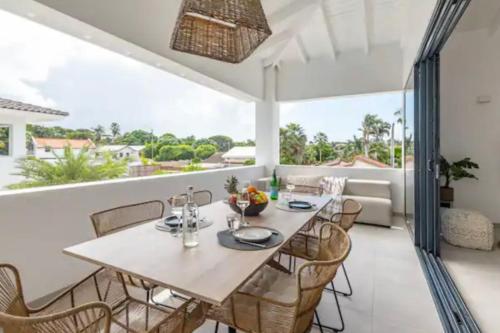 Apartments near the beach with pool Jan Thiel, Curazao