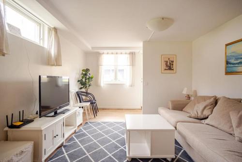 Χώρος καθιστικού στο Modern apartment in a quiet neighbourhood
