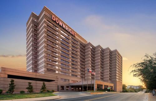 Downright Austin, A Renaissance Hotel Image