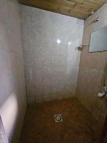 Bilik mandi di Svečiu Namai