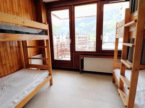 Appartement lumineux 10 pers, skis aux pieds, balcon, animaux admis