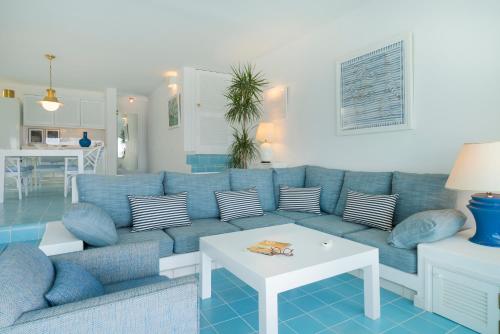 Luxury Sea Front Caleton 40