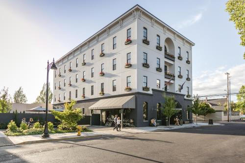 Budova, kde se hotel nachází