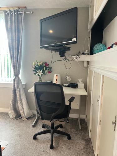 Gallery image of Room in a Home in Edinburgh