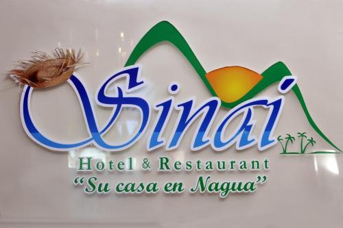 Hotel Sinaiに飾ってある許可証、賞状、看板またはその他の書類