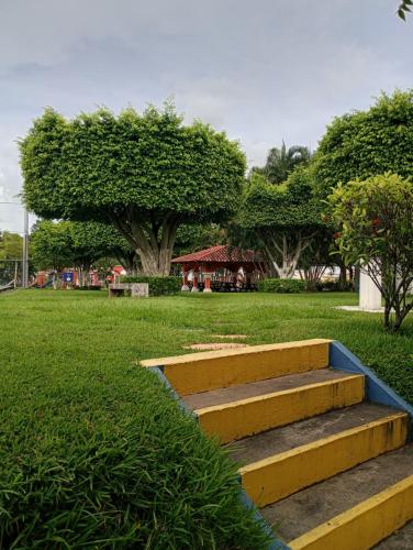 Κήπος έξω από το Estancia ideal para tu familia