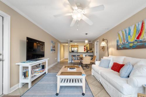 TV/Unterhaltungsangebot in der Unterkunft Fun 2 bed/2 bath condo with pool on Biloxi Beach