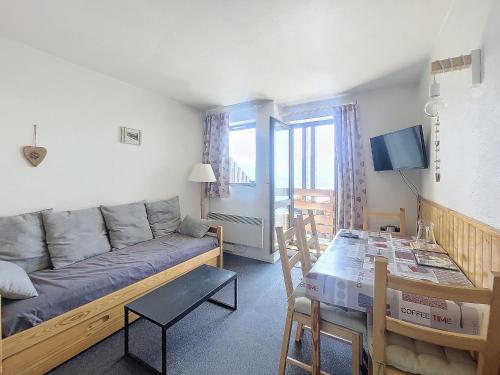 Studio confortable 5 pers. au pied des pistes avec balcon - FR-1-275-125