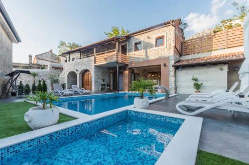 Luxury villa with pool, large garden in the countryside - by TRAVELER tourist agency Krk- ID 2204