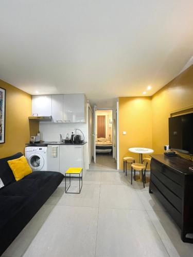 Chic studio Marais Paris centre