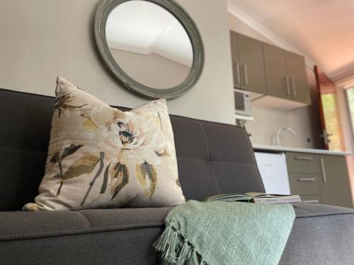 Ruang duduk di Victorious Guest House