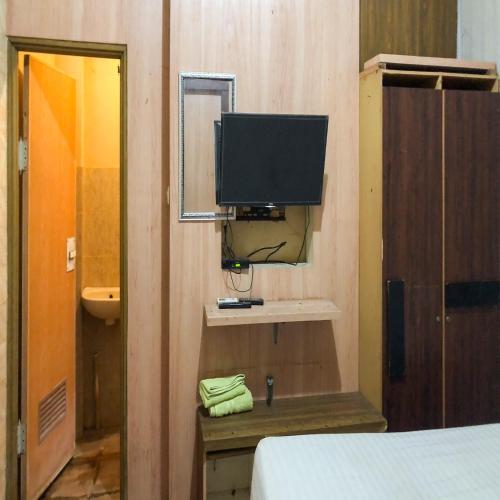 Televisyen dan/atau pusat hiburan di Cuan Residence RedPartner